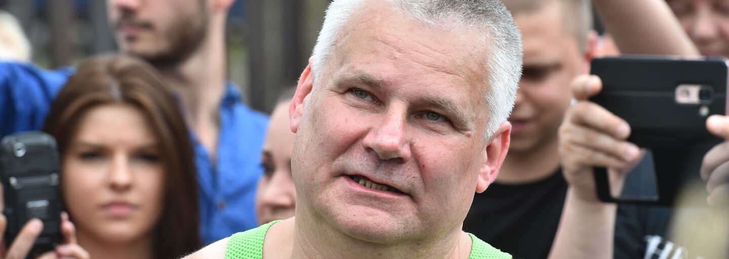 Zeman udělil vícero kontroverzních milostí. Vězení zbavil Kajínka nebo podnikatele Podroužka