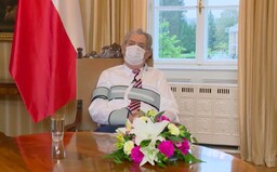 Zeman v televizním projevu vyzval k ignoraci antirouškařů a citoval Talmud