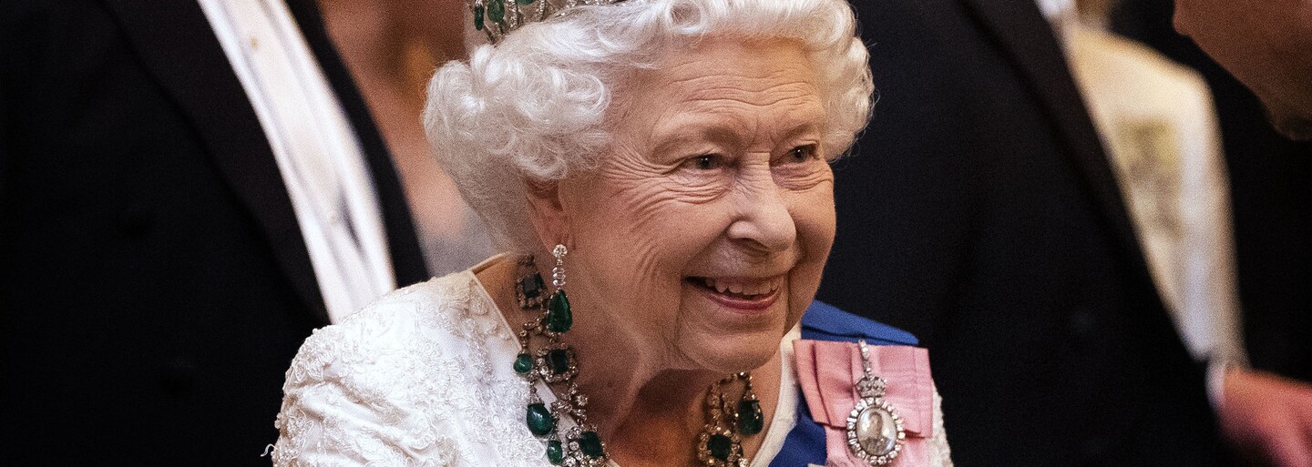 Zemřela britská královna Alžběta II.