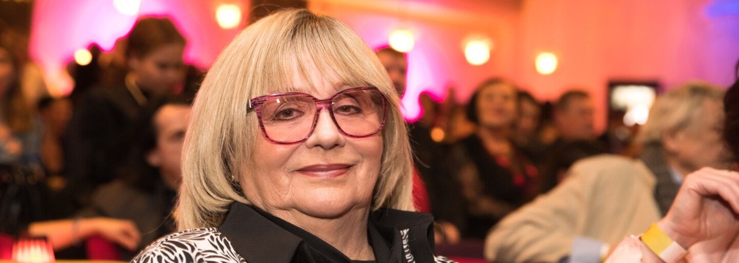Zemřela zpěvačka Naďa Urbánková, bylo jí 83 let