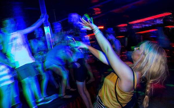 Žena si dala 550krát větší dávku LSD, než je běžné. Vyléčila se ze závislosti na morfiu