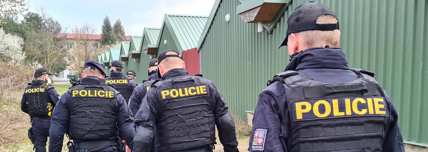 Žena v Českých Budějovicích v sobotu zavraždila dítě a další osobu. Hrozí jí až výjimečný trest