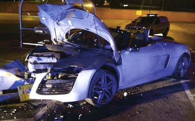 Ženich během rozlučky se svobodou rozbil Audi za skoro 4 miliony korun a zmlátil muže. Namísto svatby putuje na 18 měsíců za mříže Ženich během rozlučky se svobodou rozbil Audi za skoro 4 miliony korun a zmlátil muže. Namísto svatby putuje na 18 měsíců za mříže