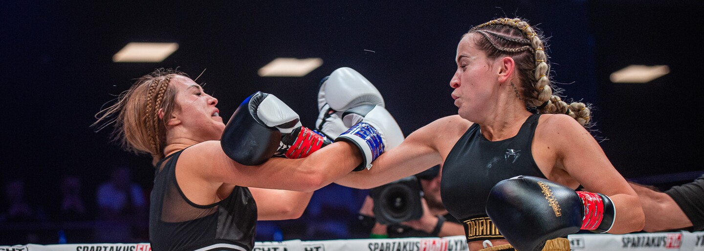 Ženská bitka Mirgovej s Aless, tvrdé knokauty Flexkinga a Čepa aj emotívna žiadosť o ruku (Report z Fight Night Challenge 3)