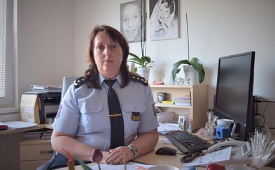Ženy se ve věznici dostávají do konfliktu často. Muži to nemohou pochopit, říká ředitelka ženské věznice (Rozhovor) Ženy se ve věznici dostávají do konfliktu často. Muži to nemohou pochopit, říká ředitelka ženské věznice (Rozhovor)