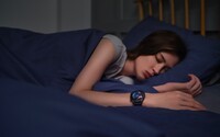 Ženy spí o 13 minut déle než muži, odhalila studie Amazfit