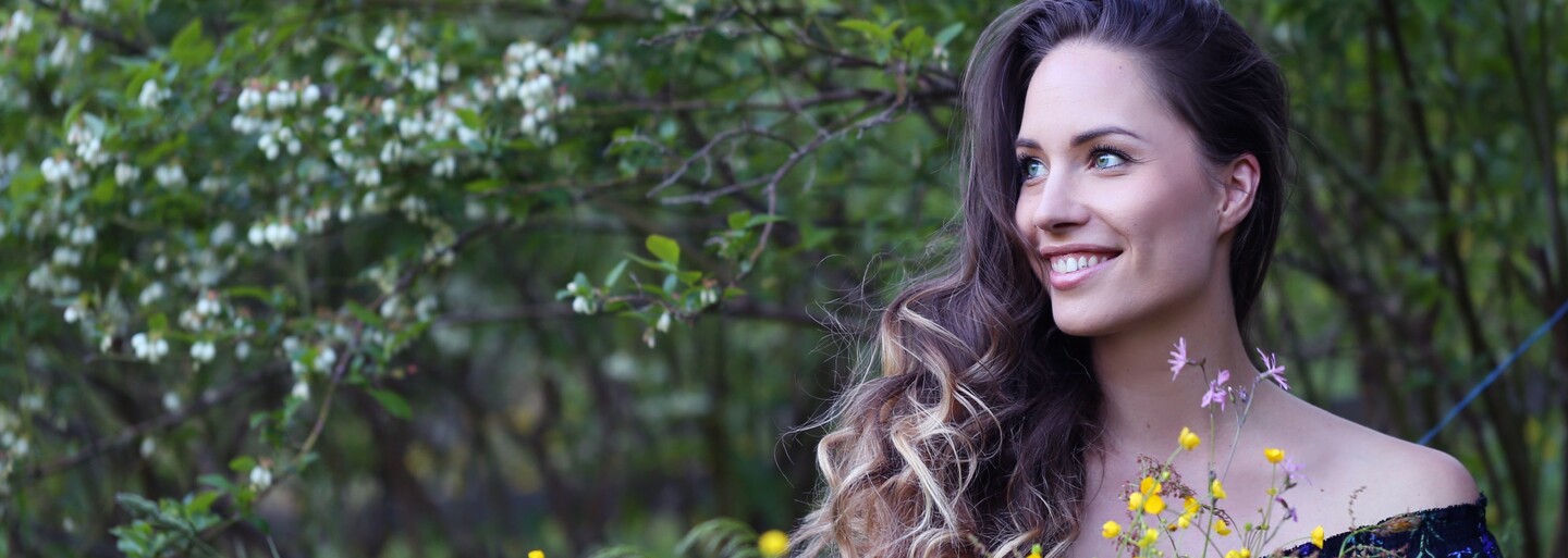 Žila v zahraničí, na Slovensko sa vrátila pestovať čučoriedky. Krásna Barbora trávi dni v lese a Horehronie by nikdy neopustila