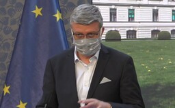 Živnostníkům, kteří nemohou podnikat, bude vypláceno 15 tisíc korun měsíčně