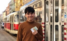 Zkusil jsem žít na minimální mzdě v Praze. Zadlužil jsem se a přežíval na instantních polévkách