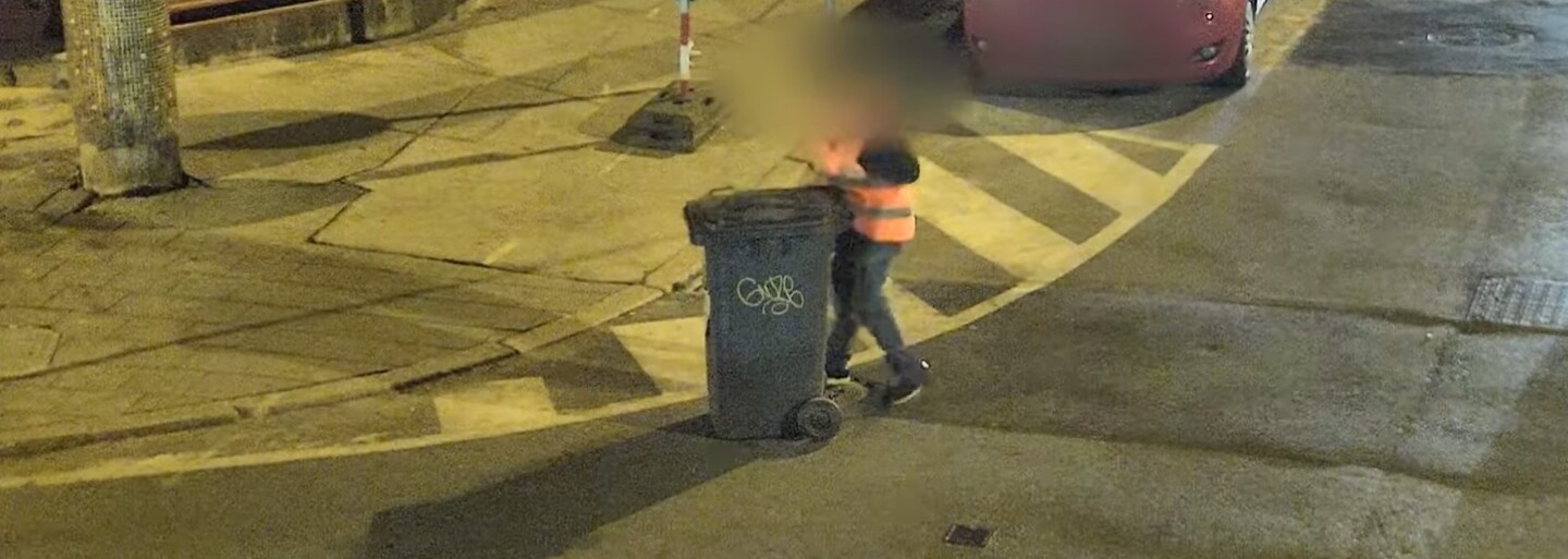 Zloděj v Brně se vydával za uklízeče. V popelnici, kterou táhl, schovával kradené zboží