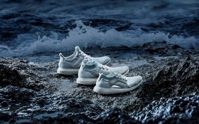 Značka adidas prodala loni milion párů tenisek vyrobených z oceánského odpadu Značka adidas prodala loni milion párů tenisek vyrobených z oceánského odpadu