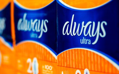 Značka Always odstraní z vložek symbol ženského pohlaví, aby nediskriminovala transgender a nonbinární osoby Značka Always odstraní z vložek symbol ženského pohlaví, aby nediskriminovala transgender a nonbinární osoby