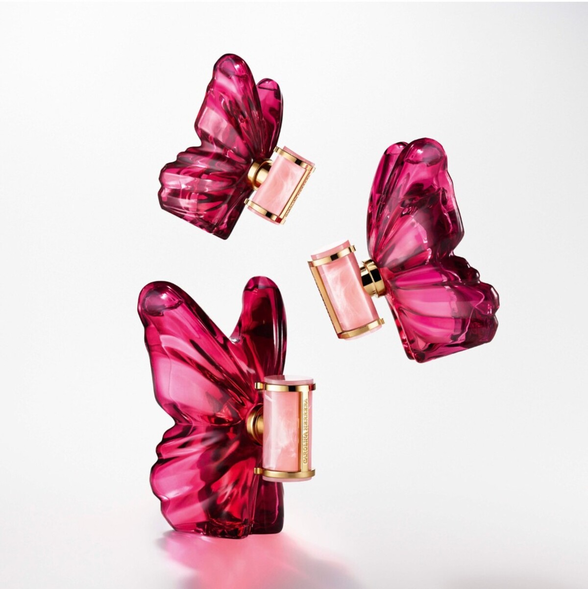 carolina herrera motyl la bomba