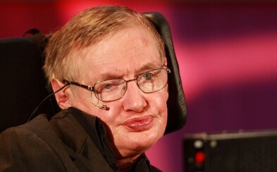 Zveřejnili disertační práci Stephena Hawkinga, která mu pomohla stát se slavným. Za jeden den ji stáhlo 60 000 lidí Zveřejnili disertační práci Stephena Hawkinga, která mu pomohla stát se slavným. Za jeden den ji stáhlo 60 000 lidí