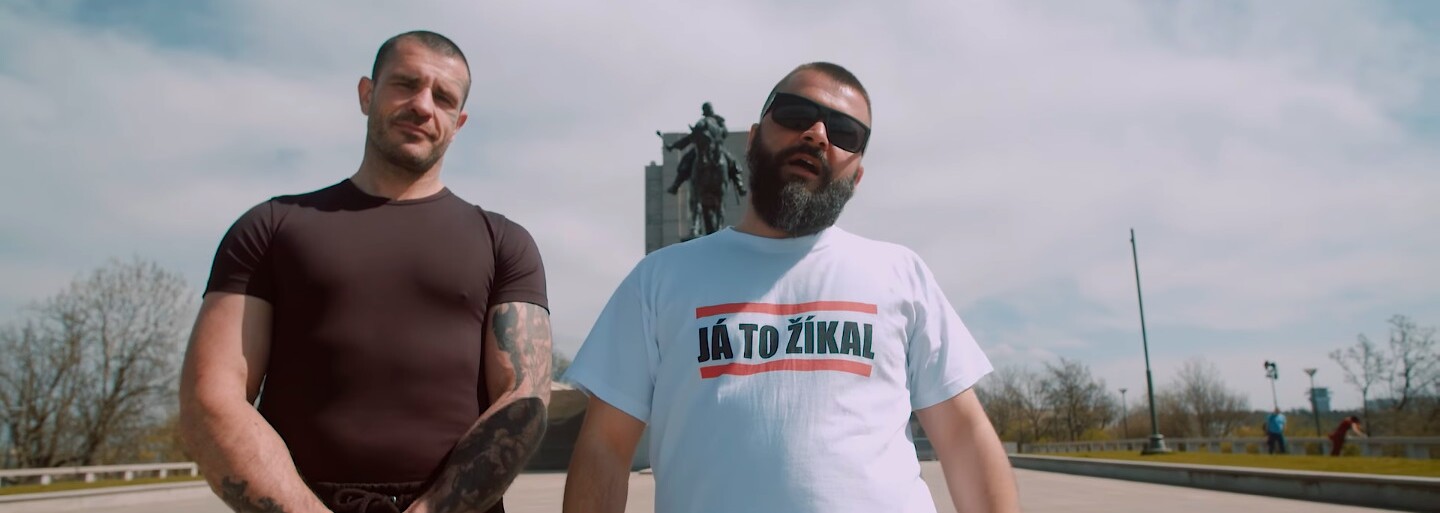 Zverina má v najnovšom videoklipe Roberta Rosenberga. Je*e sa však len s výslovnosťou českého "ř"
