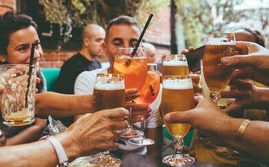 Zvyšuje pití alkoholu pravděpodobnost nákazy koronavirem? Zvyšuje pití alkoholu pravděpodobnost nákazy koronavirem?