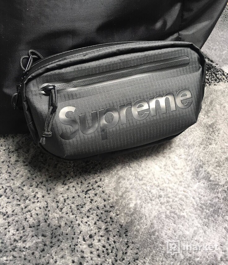 Supreme Waist bag Black (SS21)