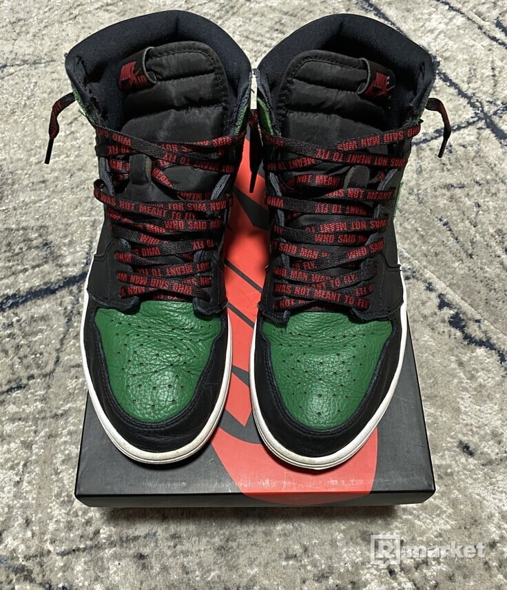 Air Jordan 1 High “Pine Green 2.0”