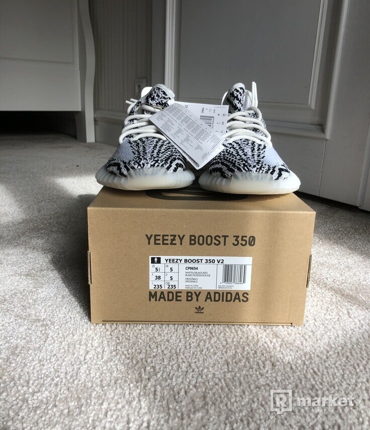 Yeezy 350 V2 Zebra