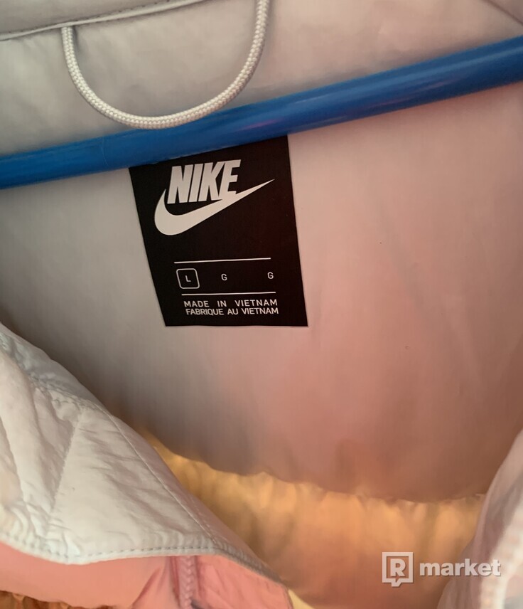 Nike sportswear down-fill puffer jacket