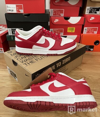Nike Dunk Low Next Nature “Red”