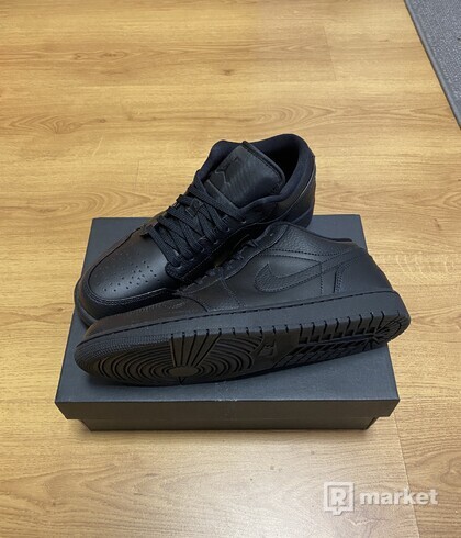 Nike Air Jordan 1 low black