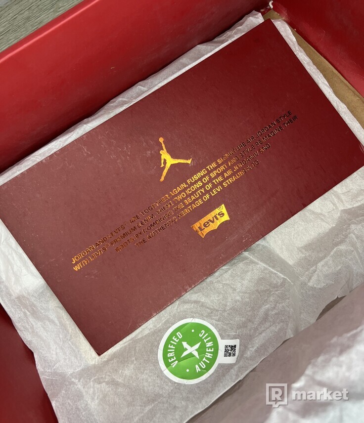 Nike Air Jordan 4 x Levis