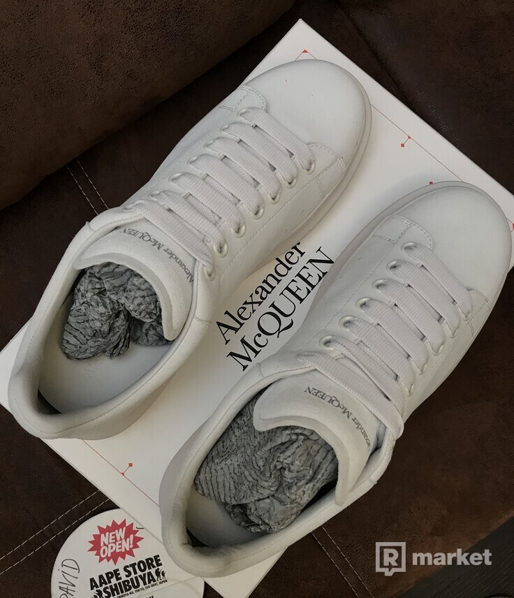 Alexander McQueen Oversized Sneaker Suede Ivory White