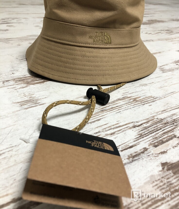 The North Face bucket hat