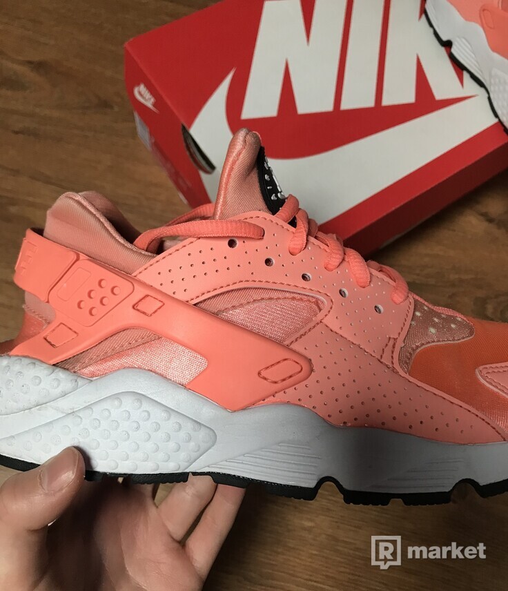 Nike AIR Huarache Atomic Pink