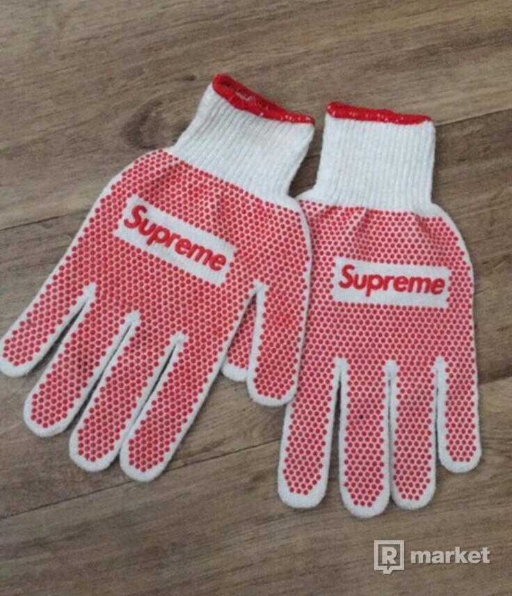 supreme glove