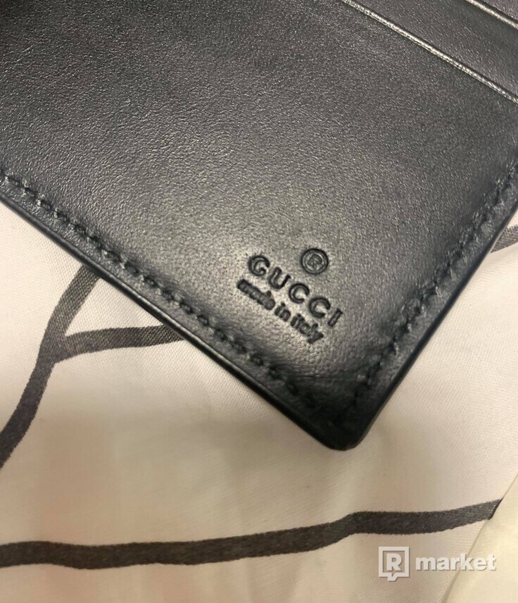Gucci snake wallet