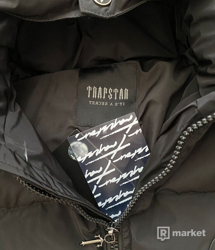 Trapstar Irongate Detachable Hooded Puffer Jacket - Infra Red