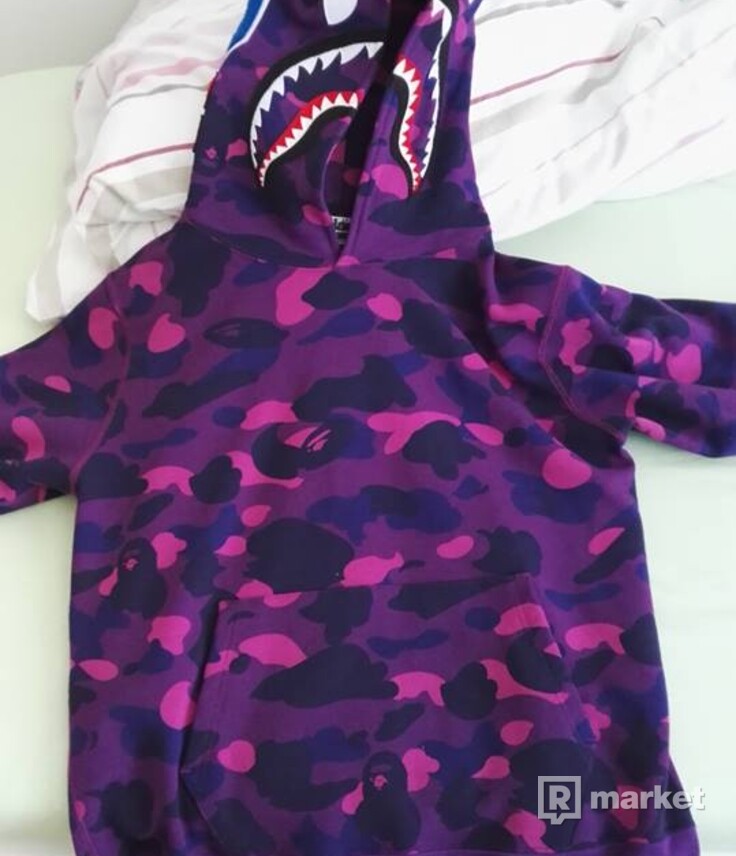 BAPE camo shark purple mikina