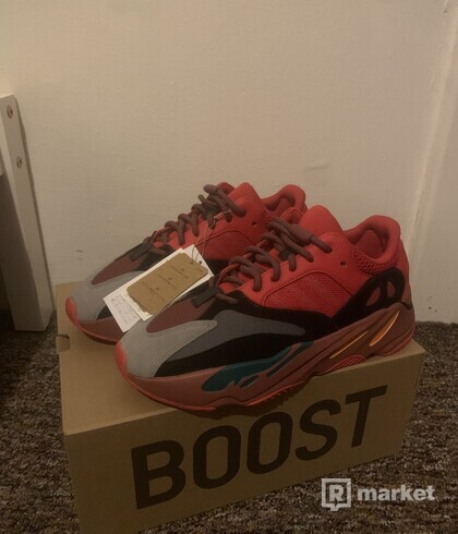 Yeezy 700 Red