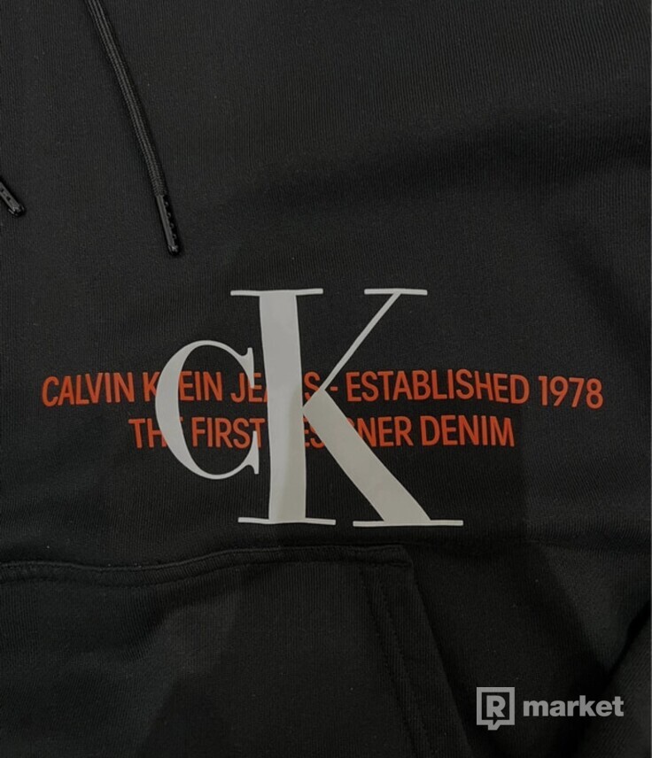 Calvin Klein mikina