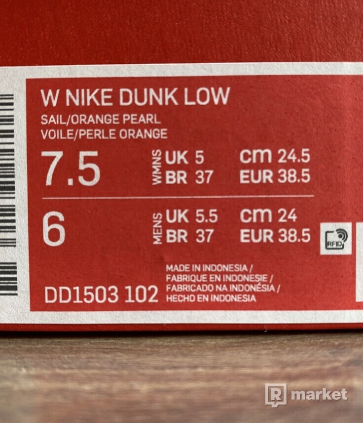 Nike Women's Dunk Low Orange Pearl