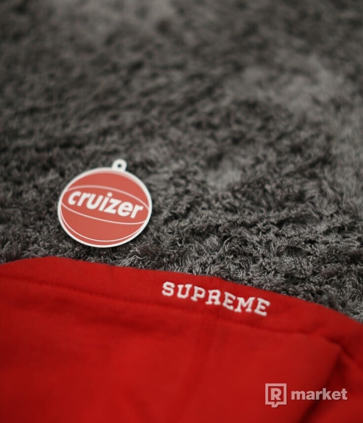 Supreme The War Report Hoodie Red