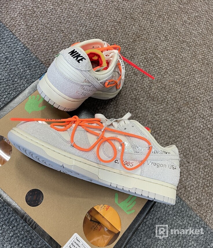 Off-White x Nike Dunk Low Lot 31