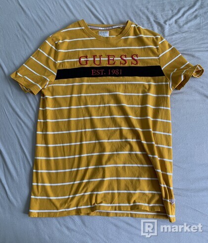 Guess tee