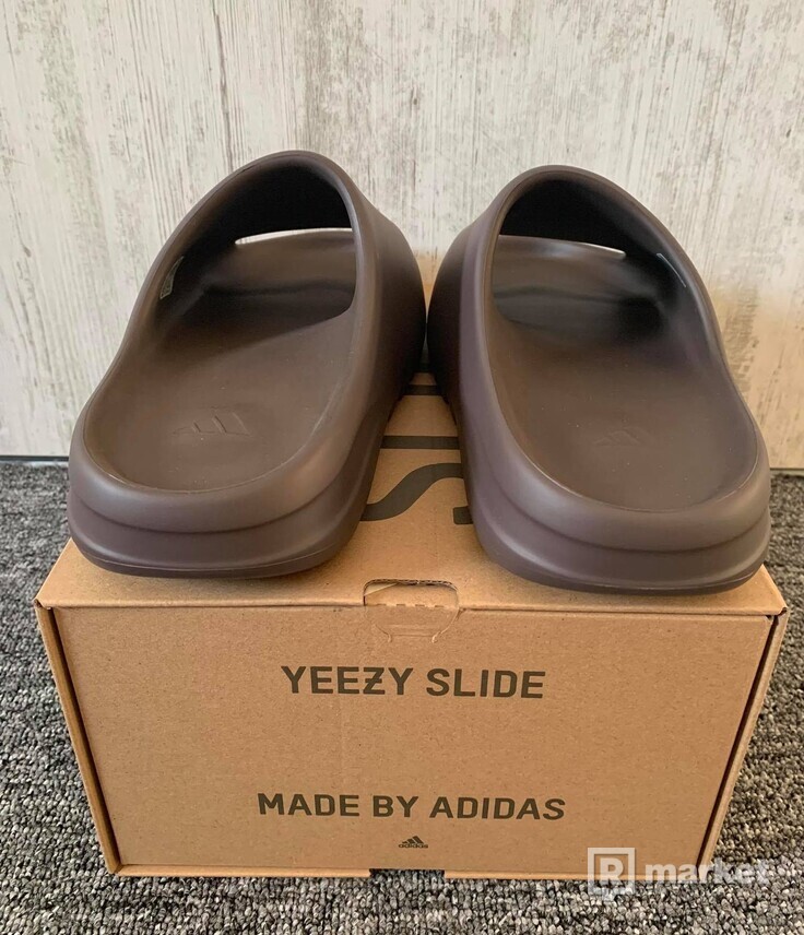adidas Yeezy Slide Soot (US 10)