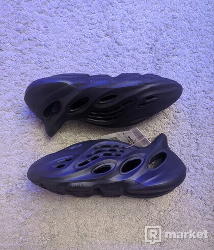 Adidas Yeezy Foamrunner Onyx US 9