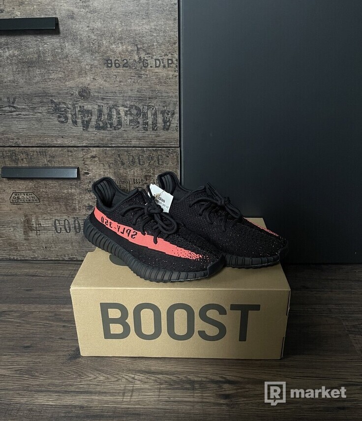 YEEZY Boost 350 V2 Core Black Red