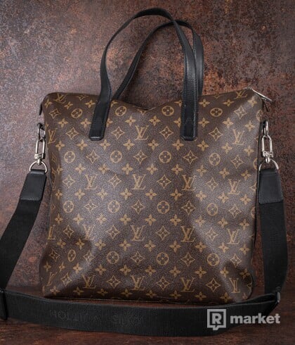 Louis Vuitton Monogram Macassar Kitan Shopper taška