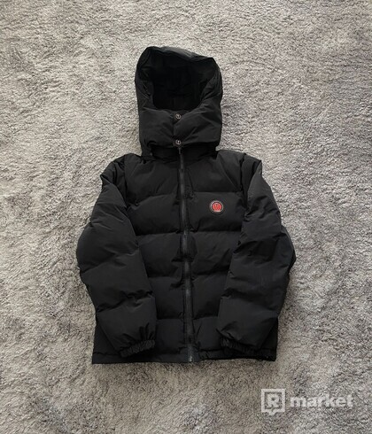 Trapstar Irongate Detachable Hooded Puffer Jacket - Infra Red