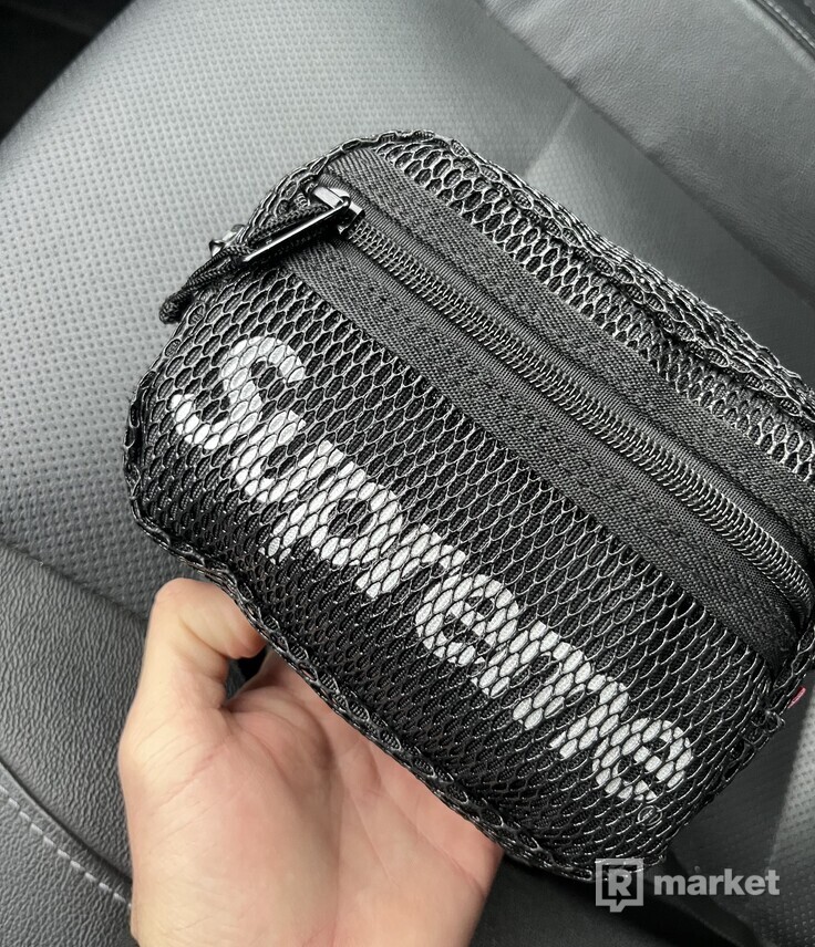 Supreme ss20 shoulderbag