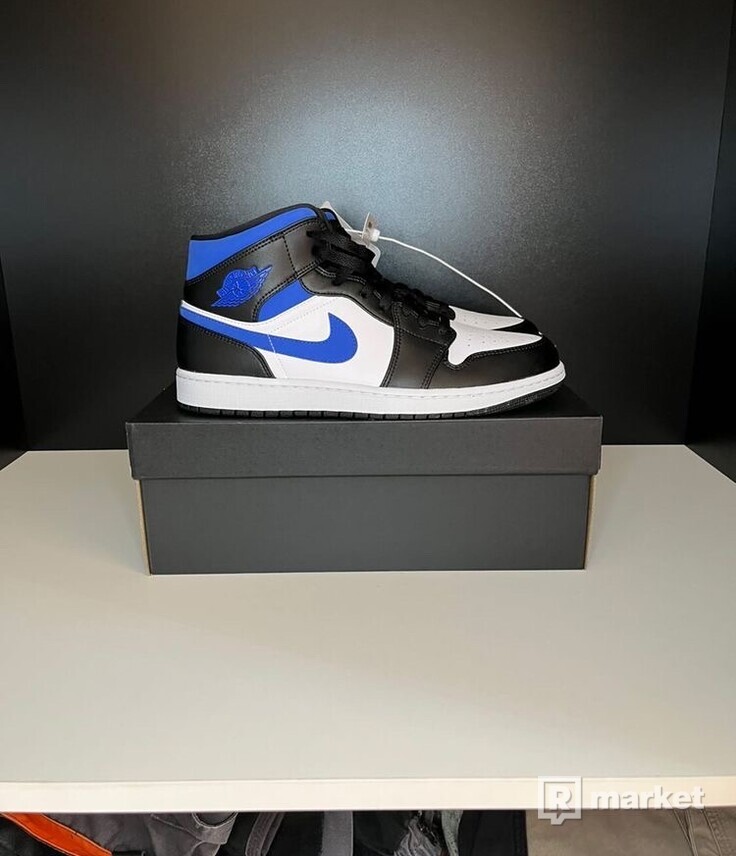 Nike Air Jordan 1 mid Racer blue