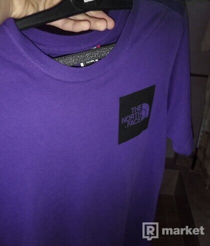 The north face tee