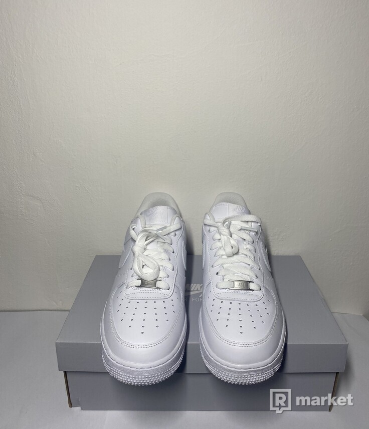 Nike Air Force 1 white low