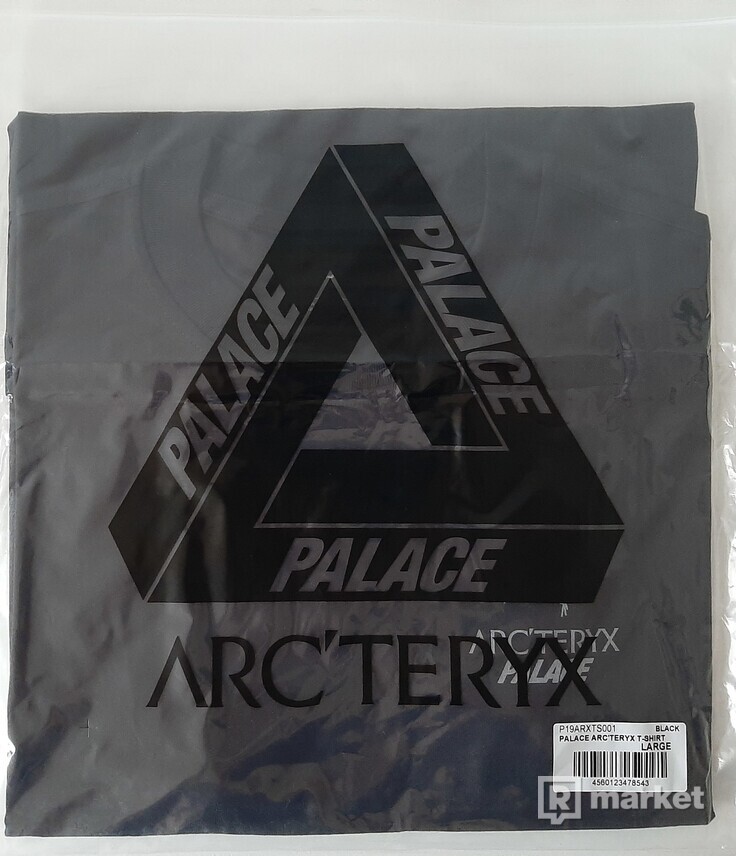 Palace x Arcteryx Tee Black
